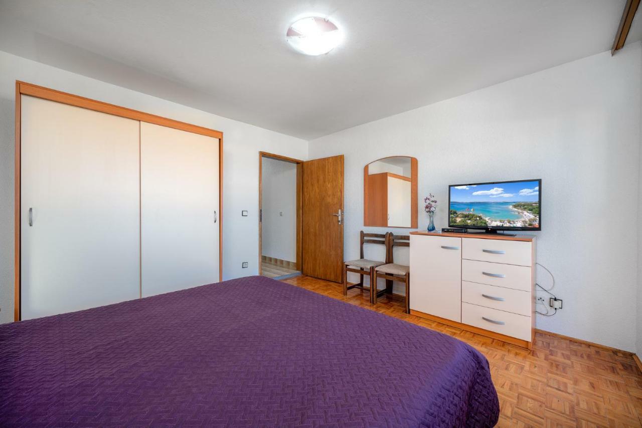 Apartmani Patača Vodice Bagian luar foto