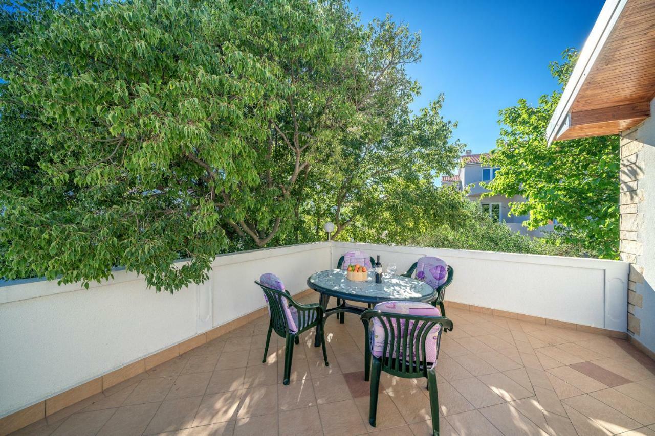 Apartmani Patača Vodice Bagian luar foto