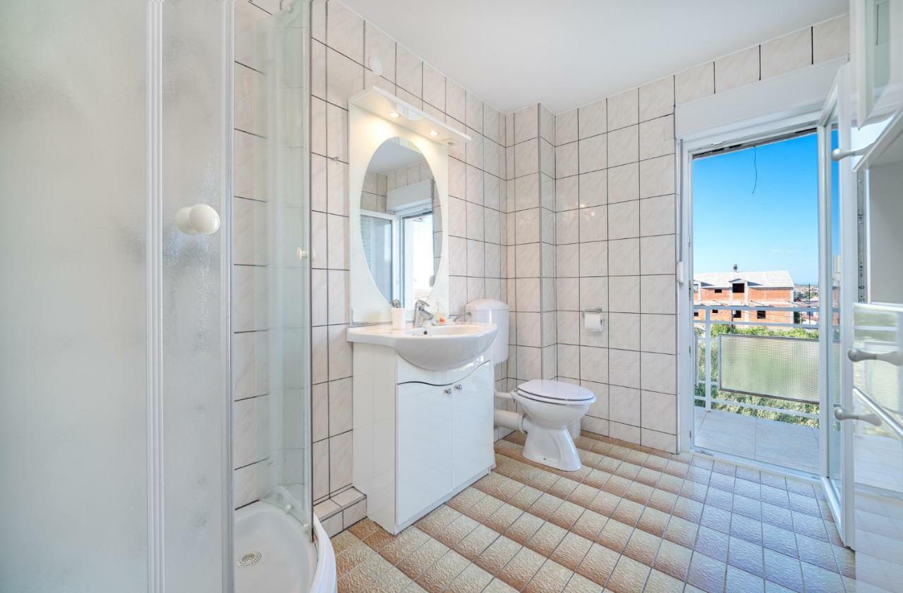 Apartmani Patača Vodice Bagian luar foto
